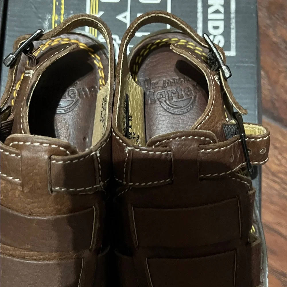 FIRM PRICE Kids, Bark, Sandals, Size USA Youth 13.  FINAL PRICE - Picture 2 of 8